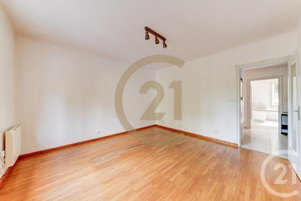 Appartement T3 à vendre  3 pièces - 62,43 m 2   LYON  - 69003