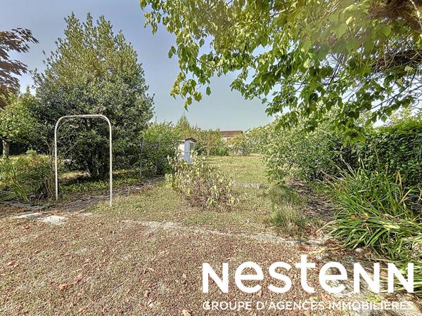 A vendre : Terrain constructible hors lotissement - Creches-sur-Saone 71680