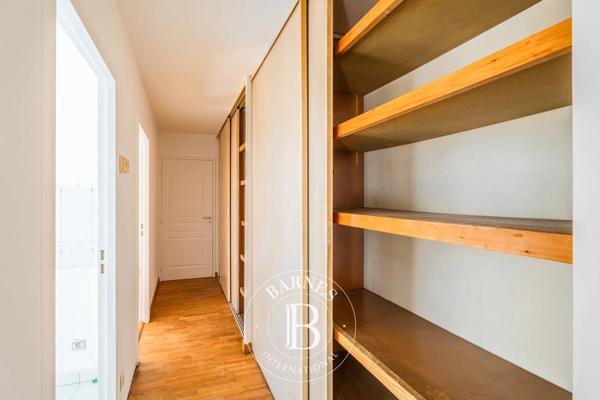 Paris 8ème, Appartement 1 Chambre -  69 m² à vendre