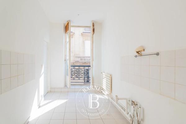 Paris 8ème, Appartement 1 Chambre -  69 m² à vendre