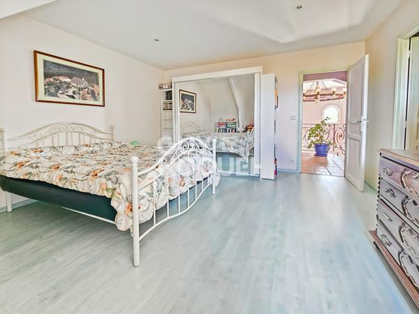 Maison spacieuse à vendre à La Houssaye en Brie