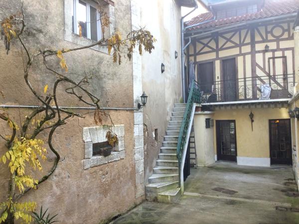Commerce à vendre à Ribérac (24600) - Dordogne