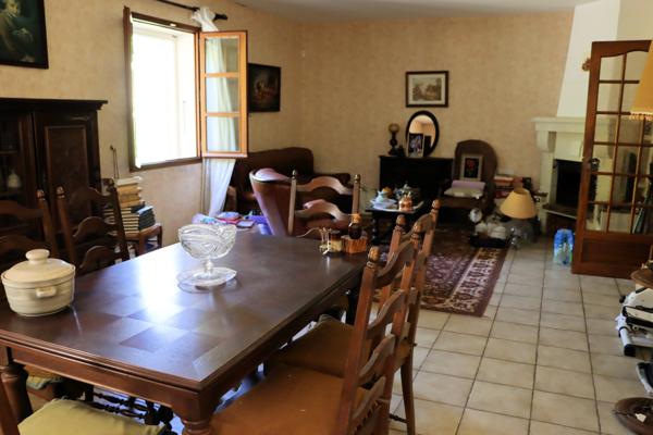 Apt (84400) Villa d'une surface habitable de 98 m² sur terrain de 1000 m² dans quartier recherché