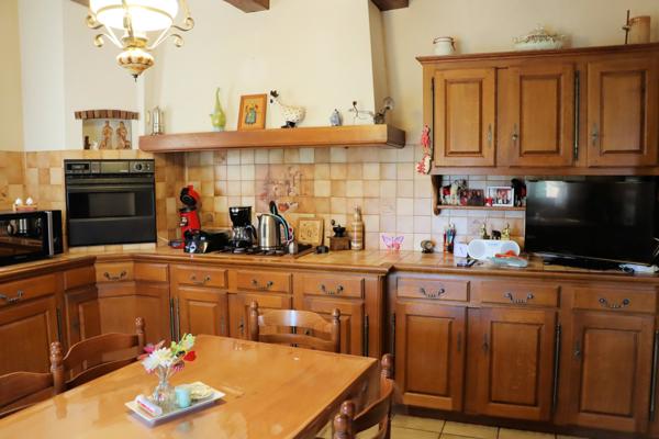 Apt (84400) Villa d'une surface habitable de 98 m² sur terrain de 1000 m² dans quartier recherché