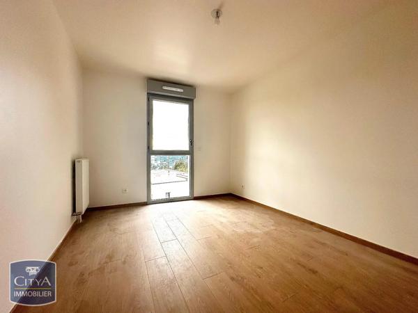 Appartement à louer 4 pièces 79.27m² Saint-Herblain (44800)