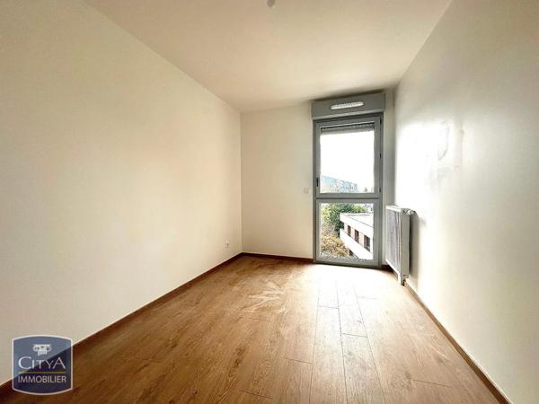 Appartement à louer 4 pièces 79.27m² Saint-Herblain (44800)