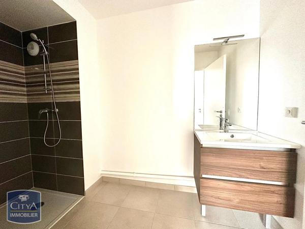 Appartement à louer 4 pièces 79.27m² Saint-Herblain (44800)