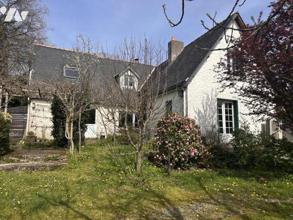 A VENDRE 56 ARRADON CENTRE VILLE A PIED DES COMMERCES JARDIN 1127 m²