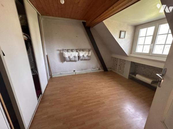 A VENDRE 56 ARRADON CENTRE VILLE A PIED DES COMMERCES JARDIN 1127 m²