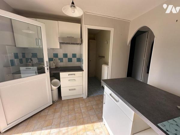 A VENDRE 56 ARRADON CENTRE VILLE A PIED DES COMMERCES JARDIN 1127 m²