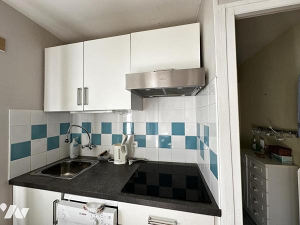A VENDRE 56 ARRADON CENTRE VILLE A PIED DES COMMERCES JARDIN 1127 m²