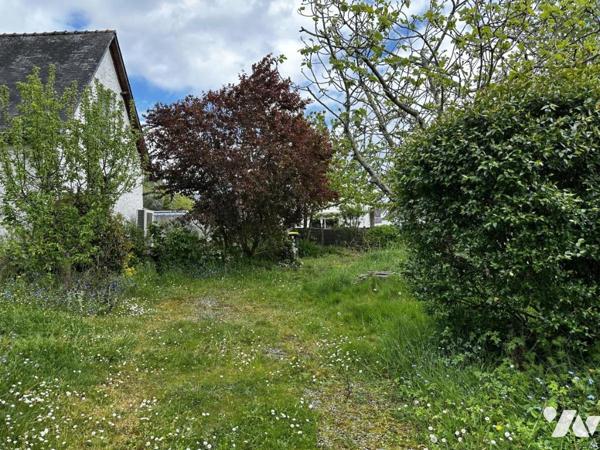 A VENDRE 56 ARRADON CENTRE VILLE A PIED DES COMMERCES JARDIN 1127 m²