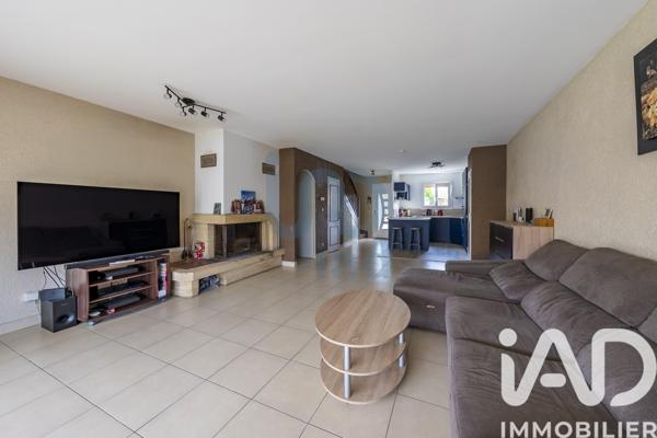 Maison à vendre 6 pièces 131 m² Nandy