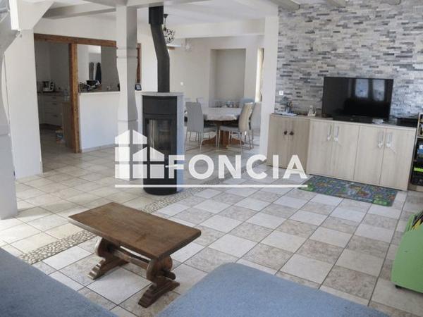 Location Maison 7 pièces 145.7 m² - 2 RUE ROEDEL Zinswiller 67110