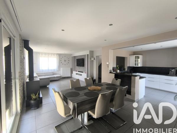 Maison à vendre 8 pièces 180 m² Les Avenières Veyrins-Thuellin