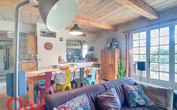 Maison à vendre    2 pièces •  Le Beausset