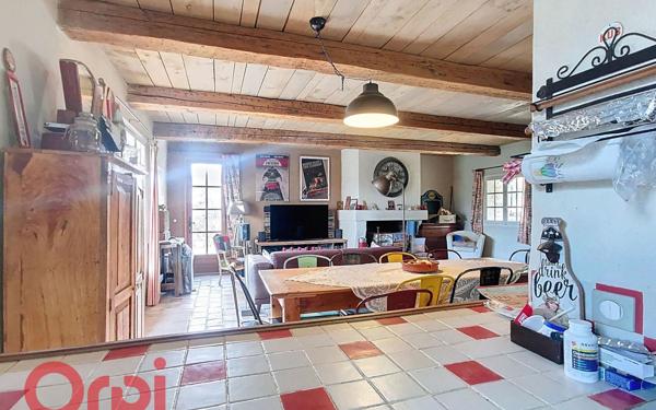 Maison à vendre    2 pièces •  Le Beausset