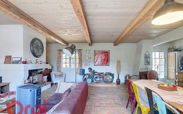 Maison à vendre    2 pièces •  Le Beausset