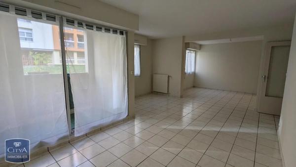 Appartement à louer 4 pièces 81.88m²