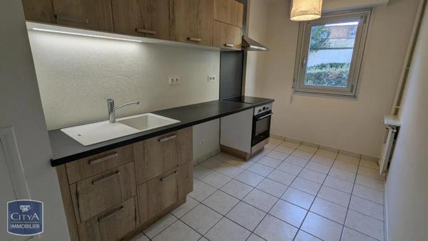 Appartement à louer 4 pièces 81.88m²