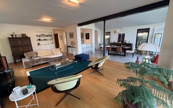 Maison à vendre    6 pièces • 220 m2 Pau