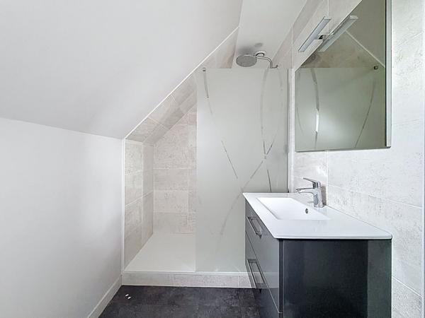 Maison familiale - Quartier Angers Doutre - 6 pièces