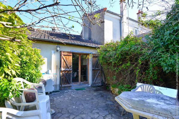 Pavillon avec jardin €220 000 ** - Référence 1774