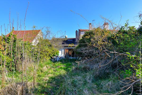 Pavillon avec jardin €220 000 ** - Référence 1774