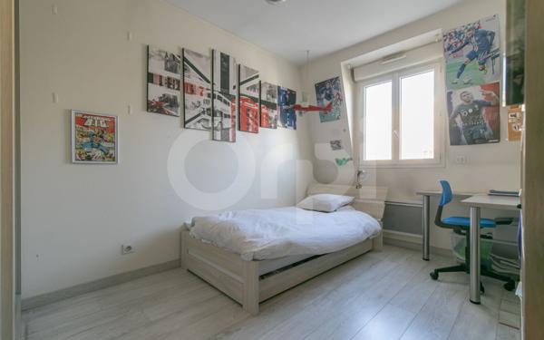 Appartement à vendre    5 pièces • 140,48 m2 Nogent-sur-Marne
