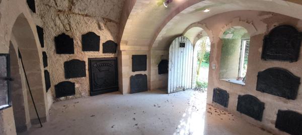 MANOIR A LA CHARTRE SUR LE LOIR  ET SES CAVES EXCEPTIONNELLES
