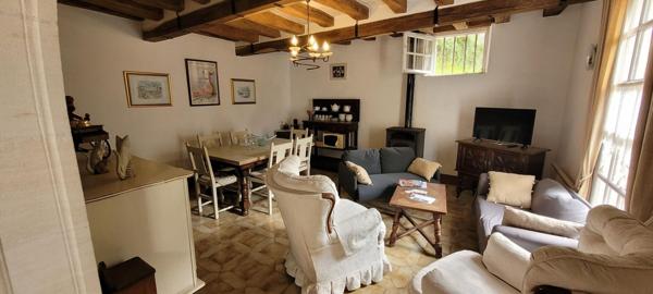 MANOIR A LA CHARTRE SUR LE LOIR  ET SES CAVES EXCEPTIONNELLES
