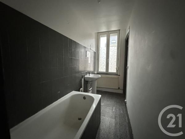 Immeuble à vendre  128 m2 ST QUENTIN - 02
