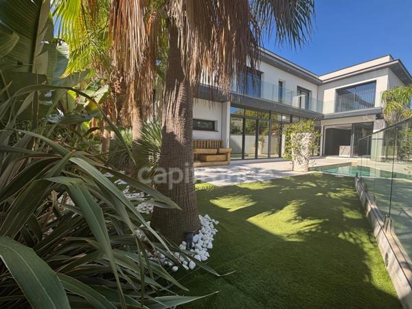 GRAU D'AGDE, VILLA CONTEMPORAINE P7 AVEC DOUBLE GARAGE, PRESTATIONS LUXUEUSES PROCHE MER, SECTEUR CALME