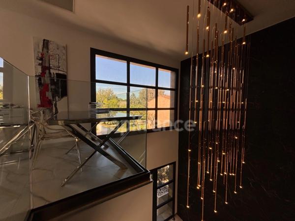 GRAU D'AGDE, VILLA CONTEMPORAINE P7 AVEC DOUBLE GARAGE, PRESTATIONS LUXUEUSES PROCHE MER, SECTEUR CALME