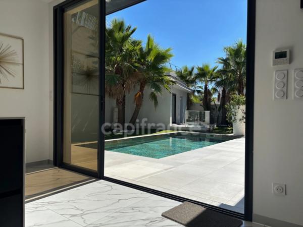 GRAU D'AGDE, VILLA CONTEMPORAINE P7 AVEC DOUBLE GARAGE, PRESTATIONS LUXUEUSES PROCHE MER, SECTEUR CALME