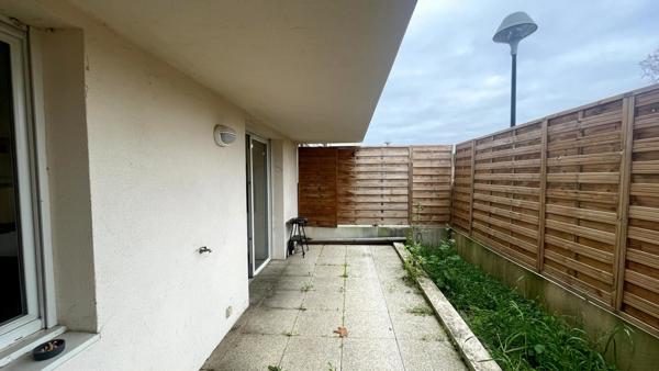 Peypin (13124) studio de 28m² avec terrasse et place de stationnement