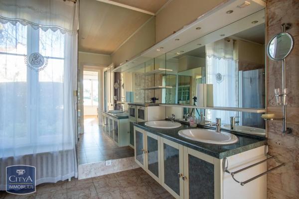 Maison à vendre 5 pièces 328m² L'Horme (42152)