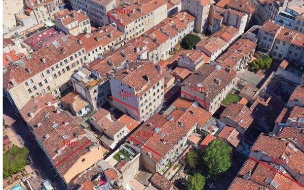 Maison à vendre    7 pièces • 300 m2 Marseille 6