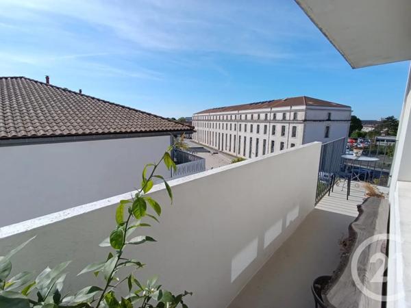Appartement T4 à vendre  4 pièces - 76 m 2   LA ROCHELLE  - 17