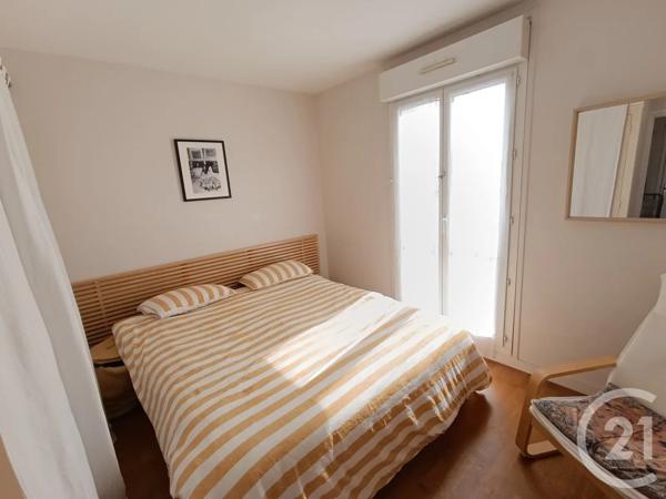 Appartement T4 à vendre  4 pièces - 76 m 2   LA ROCHELLE  - 17