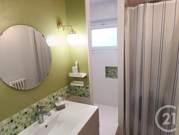 Appartement T4 à vendre  4 pièces - 76 m 2   LA ROCHELLE  - 17