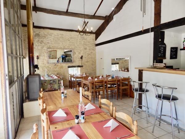 Commerce à vendre à Monbahus (47290) - Lot-et-Garonne