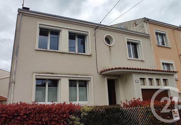 Maison à vendre  4 pièces - 79,49 m 2   ROCHEFORT  - 17