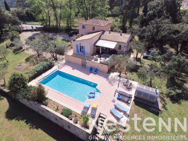 A VENDRE à LORGUES - Propriété 125m² avec piscine et grand terrain clos.