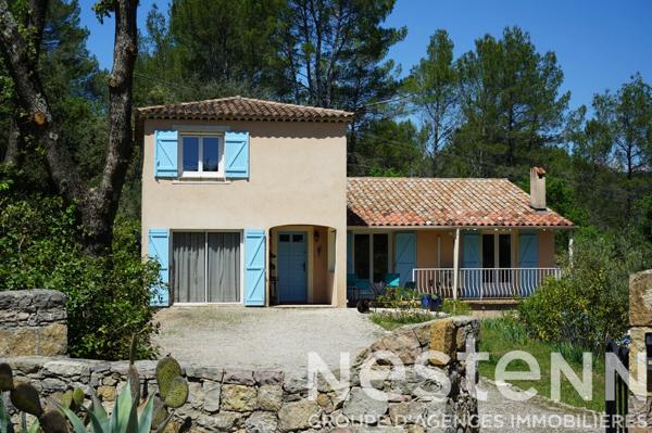 A VENDRE à LORGUES - Propriété 125m² avec piscine et grand terrain clos.