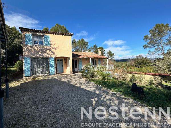 A VENDRE à LORGUES - Propriété 125m² avec piscine et grand terrain clos.