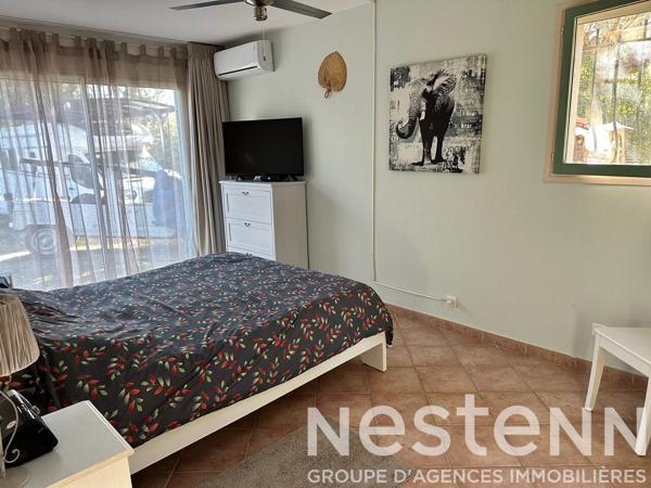 A VENDRE à LORGUES - Propriété 125m² avec piscine et grand terrain clos.