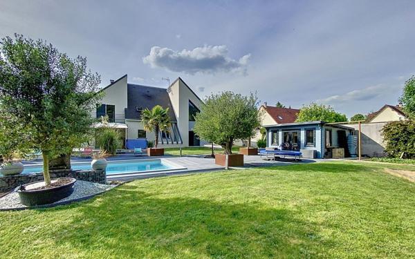 Maison à vendre    6 pièces • 190 m2 Houdan