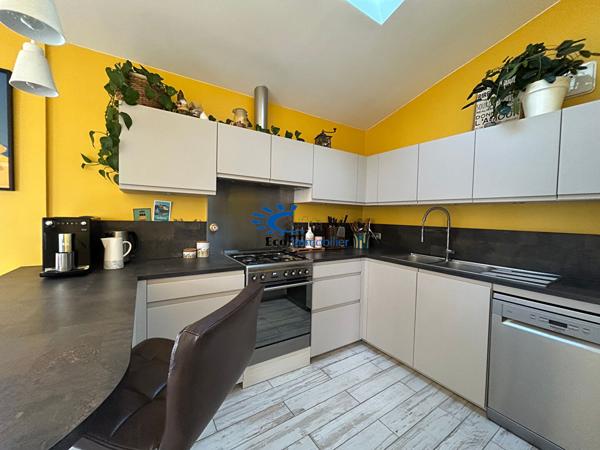 LA ROCHELLE MAISON TYPE ECHOPPE + GARAGE ET PISCINE AU CALME  La rochelle