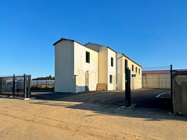 Entrepôt de 127m2 PERIGNY SUR YERRES